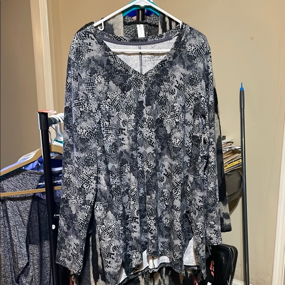 Stylish Black and Gray Women's Top